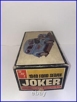 AMT 1940 Ford Sedan Joker 1/25 scale Model Car Kit