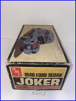 AMT 1940 Ford Sedan Joker 1/25 scale Model Car Kit