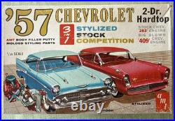 AMT 1957 Chevy 2-Dr 3-in-1 Hardtop 1/25 Scale Kit T-757-200 (1963) NIOB