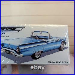 AMT 1957 Ford Thunderbird Hardtop Convertible Model Kit 1/16 AMT1206 Sealed