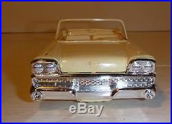 AMT 1959 FORD FAIRLANE 500 CONVERTIBLE VINTAGE 1/25 Model Car Mountain