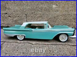 AMT 1959 Ford Galaxie Fairlane 500 Dealer Friction Promo 125 Plastic Model Car