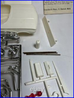 AMT 1960 Chevrolet El Camino Kit. Unbuilt And Mint Really Nice
