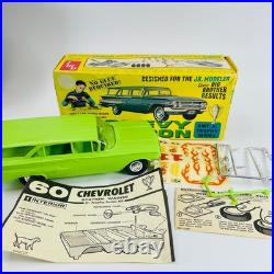 AMT 1960 Chevy Nomad Wagon Model Kit 1/25 Scale Jr. Trophy Series 04-740-100