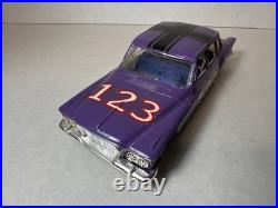 AMT 1960 Valiant 4 Door 1/25 Model Kit Original #9060 139 & Box BUILT RARE