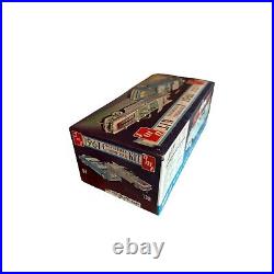 AMT 1961 Convertible Customizing Kit 3-in-1 1/25 Scale Model