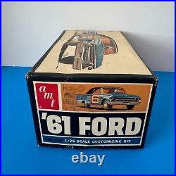 AMT 1961 Ford Starliner Convertible Kit #2461 Unbuilt 67 Issue Nascar Art Box 61