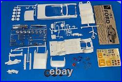 AMT 1961 Ford Starliner Convertible Kit #2461 Unbuilt 67 Issue Nascar Art Box 61