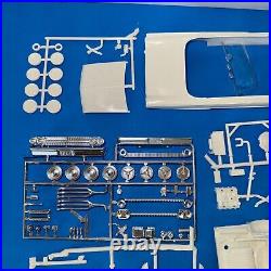 AMT 1961 Ford Starliner Convertible Kit #2461 Unbuilt 67 Issue Nascar Art Box 61