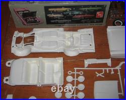 AMT 1961 Ford Sunliner Convertible Kit # K-111 Annual 3-in-1 Unbuilt in Box 61