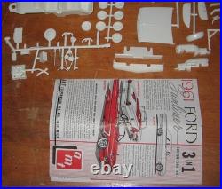AMT 1961 Ford Sunliner Convertible Kit # K-111 Annual 3-in-1 Unbuilt in Box 61
