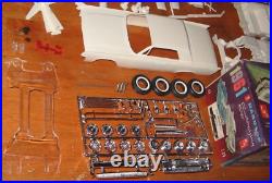 AMT 1961 Lincoln Continental Hardtop Kit K-421 Annual 3-in-1 Unbuilt in Box 61