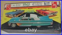 AMT 1961 Pontiac Bonneville Convertible Kit #K-611 Annual Incomplete in Box 61