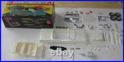 AMT 1961 Pontiac Bonneville Convertible Kit #K-611 Annual Incomplete in Box 61