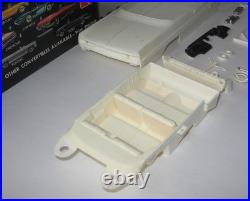 AMT 1961 Pontiac Bonneville Convertible Kit #K-611 Annual Incomplete in Box 61