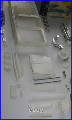AMT 1961 Pontiac Bonneville Convertible Kit #K-611 Annual Incomplete in Box 61