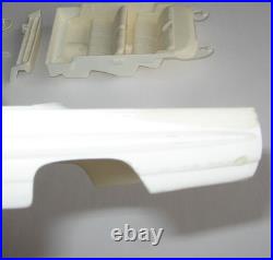 AMT 1961 Pontiac Bonneville Convertible Kit #K-611 Annual Incomplete in Box 61