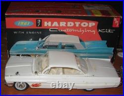 AMT 1961 Pontiac Bonneville Hardtop Kit #K-621 Annual Built Survivor in Box 61
