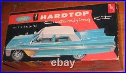 AMT 1961 Pontiac Bonneville Hardtop Kit #K-621 Annual Built Survivor in Box 61
