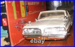 AMT 1961 Pontiac Bonneville Hardtop Kit #K-621 Annual Built Survivor in Box 61