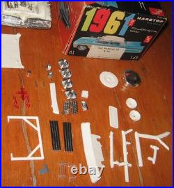 AMT 1961 Pontiac Bonneville Hardtop Kit #K-621 Annual Built Survivor in Box 61