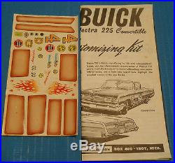 AMT 1962 Buick Convertible 1/25 Scale Vintage Car Kit -Model Car Swap Meet