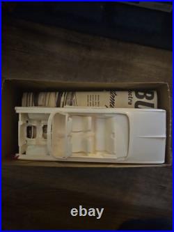 AMT 1962 Buick Convertible Customizing 125 Scale Model Car Kit K-512
