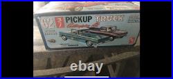 AMT 1962 F-100 Ford Pickup Truck 3 in 1 Model Kit with Traler untouched