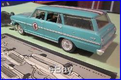 AMT 1963 Chevy II Nova Wagon 3-in-1 Annual Kit Period Built with Trailer 63