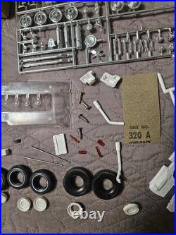 AMT 1964 Chevy Chevelle Station Wagon 3-in-1 Annual Kit # 8744 Unused