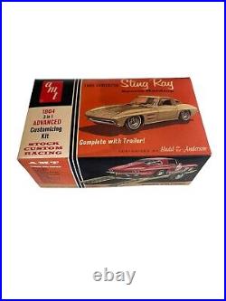 AMT 1964 Corvette Sting Ray 3-In-1 Customizing Kit With Trailer