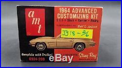 AMT 1964 Corvette Sting Ray Customizing 6924 COUPE 1/25 Model Car Mountain