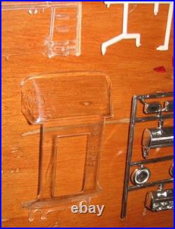 AMT 1964 Lincoln Continental HT Hardtop 3-in-1 Annual Kit #6424 Unblt in Box 64