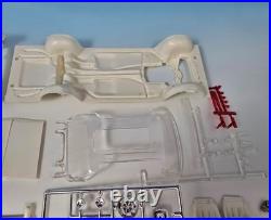 AMT 1964 Oldsmobile F-85 Cutlass 3 in 1 Hardtop Customizing Model Kit 5024-150