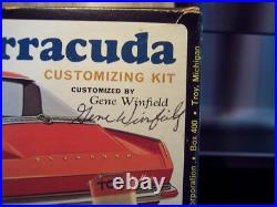 AMT 1965 Barracuda 1/25 scale complete 6855-150 Gene Winfield Autograph times 2x