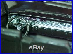AMT 1965 Lincoln Continental Convertible Pro Built Model Car scaled in 1/25