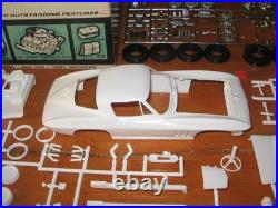 AMT 1966 Corvette Stingray Coupe 3-in-1 Annual Stock Drag Kit # 6926 Unbuilt 66