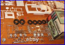 AMT 1966 Corvette Stingray Coupe 3-in-1 Annual Stock Drag Kit # 6926 Unbuilt 66