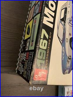 AMT 1967 Corvair Monza Hardtop Model Kit #5727-170 Yenko Stinger