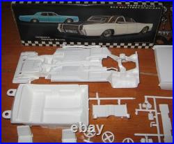 AMT 1967 Lincoln Continental HT Hardtop 3-in-1 Annual Kit 6427 Unbuilt in Box 67