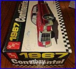 AMT 1967 Lincoln Continental model kitAMT S427-200 Lincoln ContinentalAMT 1967