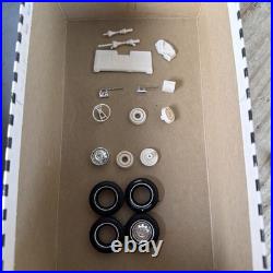 AMT 1967 Oldsmobile Tornado HT Customizing Model Kit 125 #6937-200 Box 400