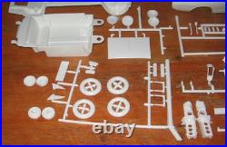 AMT 1968 Chevy Corvair Yenko Stinger 3-in-1 Annual Kit 5728 Unbuilt in Box 68