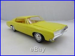 AMT 1968 FORD GALAXIE 500 LTD 428 XL PROMO Model Friction Car Yellow