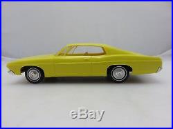 AMT 1968 FORD GALAXIE 500 LTD 428 XL PROMO Model Friction Car Yellow