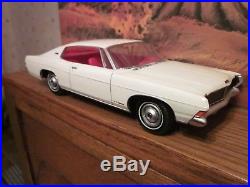 AMT 1968 Ford Galaxie XL Awesome Built Model Kit 1/25