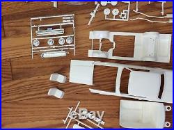 AMT 1968 Ford Thunderbird H. T. Factory Original Issue Model Kit