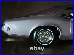 AMT 1969 Buick Riviera Vintage Promo Model 1/25