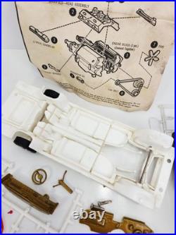 AMT 1969 Issue 1962 Pontiac Bonneville Polyglas Gasser Model Kit T297 Incomple