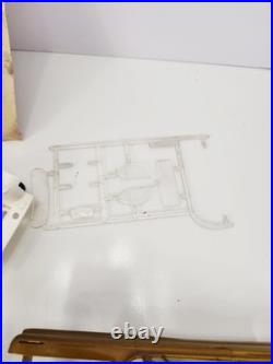 AMT 1969 Issue 1962 Pontiac Bonneville Polyglas Gasser Model Kit T297 Incomple